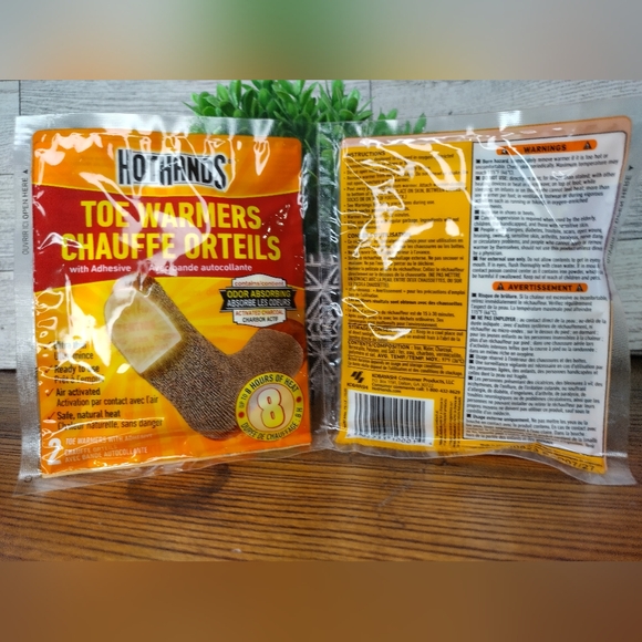 HotHands Toe Warmers - Long Lasting Safe Set Of 2 - Picture 3 of 6